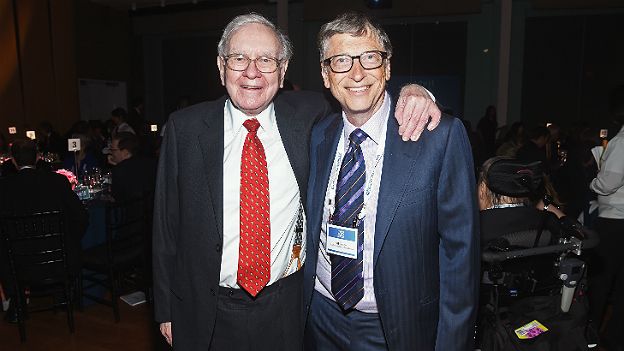 Bill Gates sigue encabezando la lista de personas más ricas de Forbes donde Grupo Luksic vuelve al top 100