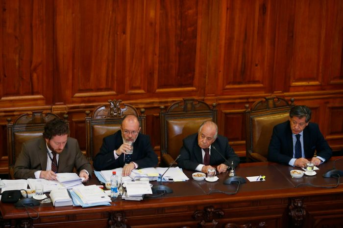 Nueva Mayoría se cuadra y comisión del Senado  aprueba presupuesto para gratuidad