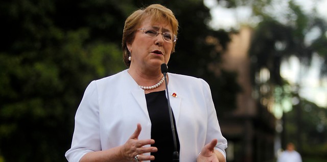 Bachelet felicita a Macri y espera «mantener espíritu de colaboración»