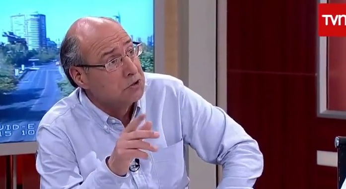Eduardo Saffirio: «Novoa es el espadachín de los dineros de la política chilena»