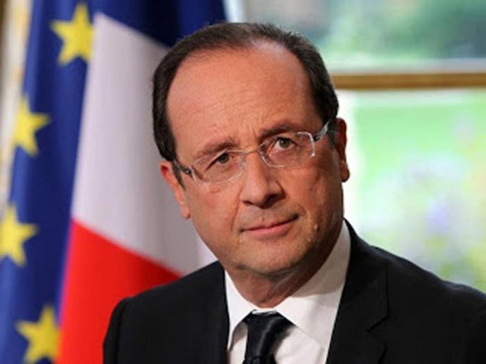 Presidente de Francia alerta sobre «el veneno de la sospecha»