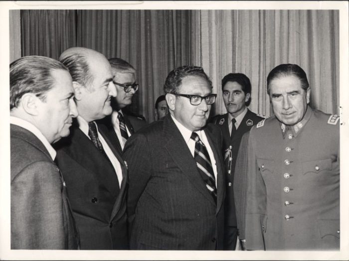 El día que la DINA quiso implicar a Kissinger en un escándalo sexual