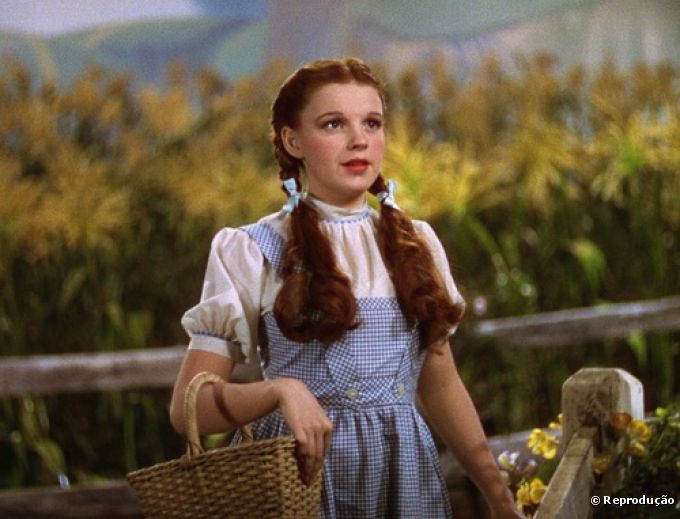 Vestido de Dorothy de «El mago de Oz» saldrá a subasta por un millón dólares