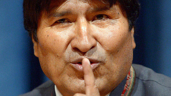 [Video] Nervios traicionan a Evo Morales en su gira por Alemania