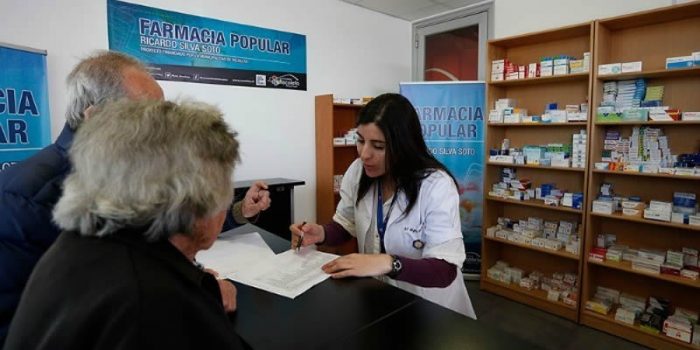 Gobierno propone que la estatal Cenabast venda medicamentos a bajo costo a «Farmacias Populares»