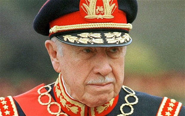Hace bien recordar a Pinochet
