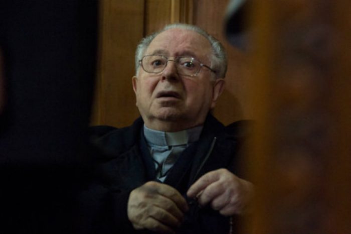 Arzobispado de Santiago abre investigación por denuncias en contra de cura favorito de Karadima