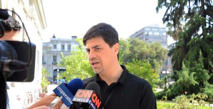 Vocero Díaz repudia los atentados en París y dice que son «actos de barbarie»