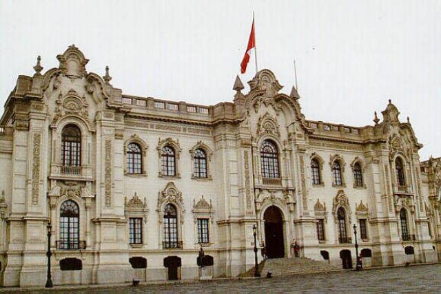 Perú niega presencia de militares peruanos en la frontera con Chile