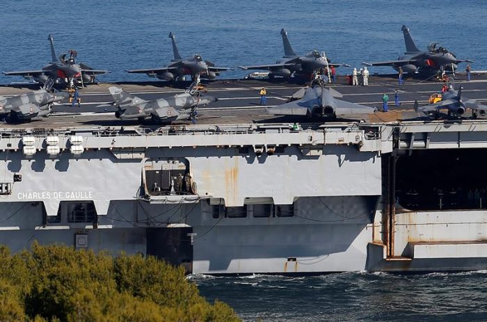 Francia envía al Mediterráneo oriental su portaaviones insignia para triplicar ofensiva contra el Estado Islámico