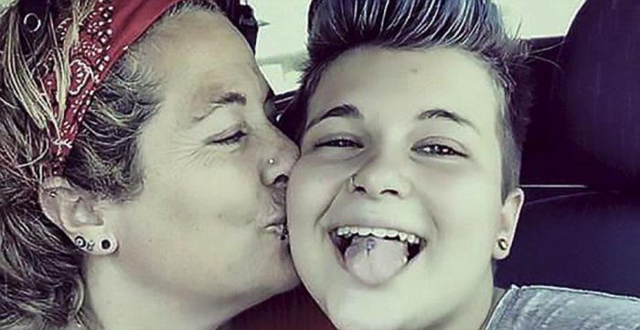 Madre de transexual español que se quitó la vida: «Lo acosaron desde los 14 años, es un crimen social»