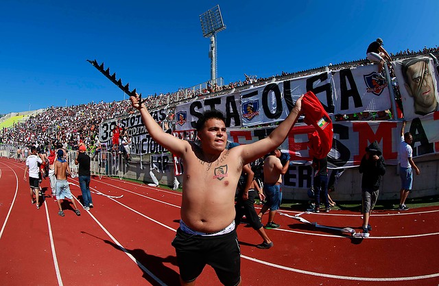 [Fotos] El día en que la hinchada no saltó en el tablón