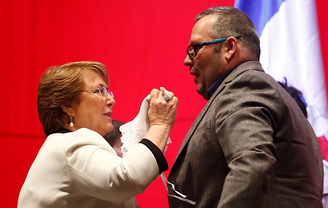 Diputados de oposición de la comisión Caval envían cuestionario a Bachelet