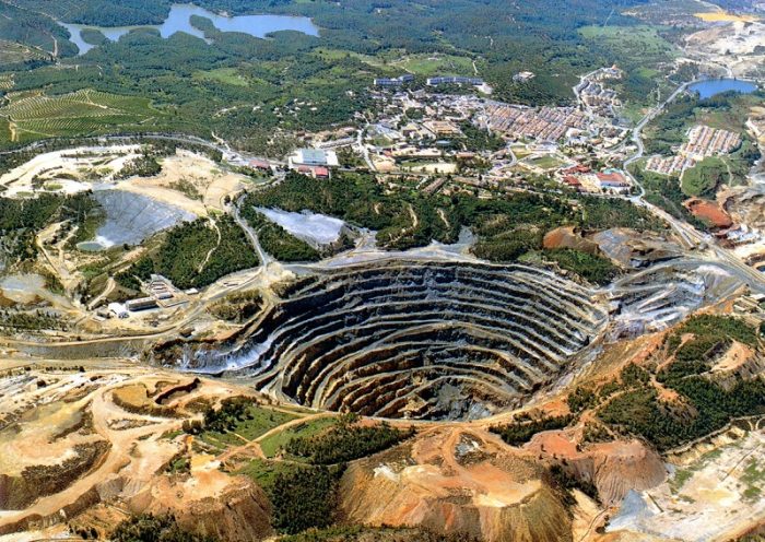 Se estancan proyectos de minas de cobre por US$149.000 millones, incluyendo los de Codelco