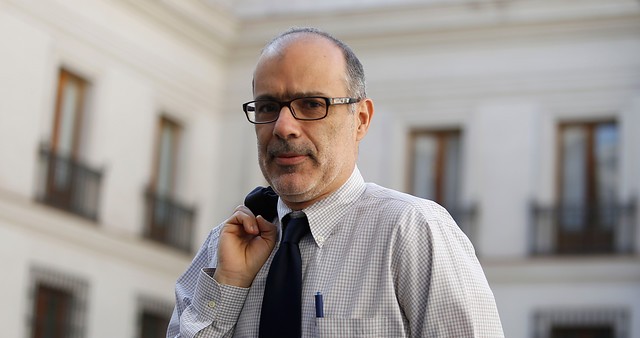 Valdés admite que ante una impugnación del TC a la glosa de gratuidad podrían «quedar instituciones fuera»