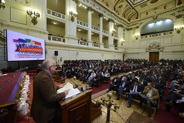 Balance del PC en el gobierno confirma la existencia de una lucha “ideológica” y “hegemónica” en la Nueva Mayoría