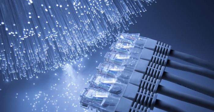 Conexiones a fibra óptica se duplican en distintas comunas del país durante primer semestre de 2020