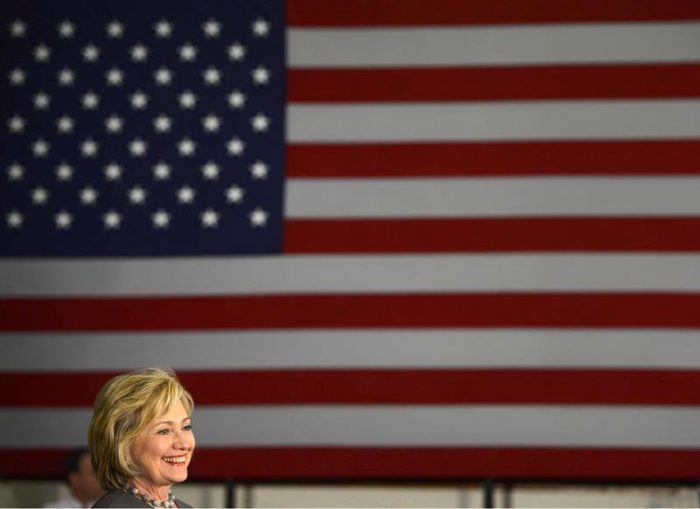 Hillary Clinton arrasa en la «primaria invisible» de EE.UU. frente al caos republicano