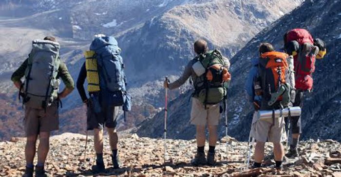 Lanzan primera Guía de Trekking de Chile para recorrer los mejores senderos del país