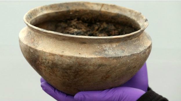 Los secretos que revelan las casas de la Edad de Bronce de la «Pompeya Británica»