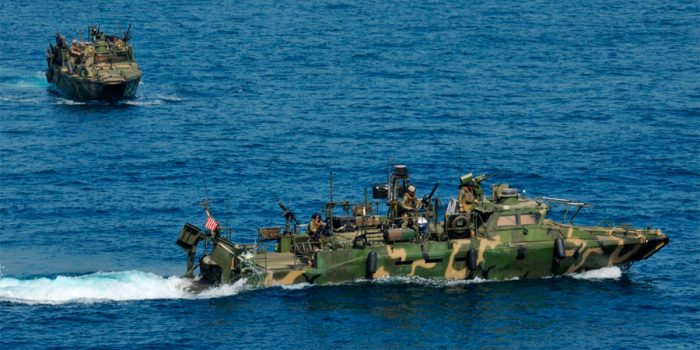 Irán y EE.UU. desactivan en horas un grave incidente naval