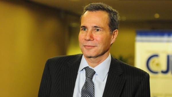 Tras las pistas del fiscal: la arista chilena del informe Nisman