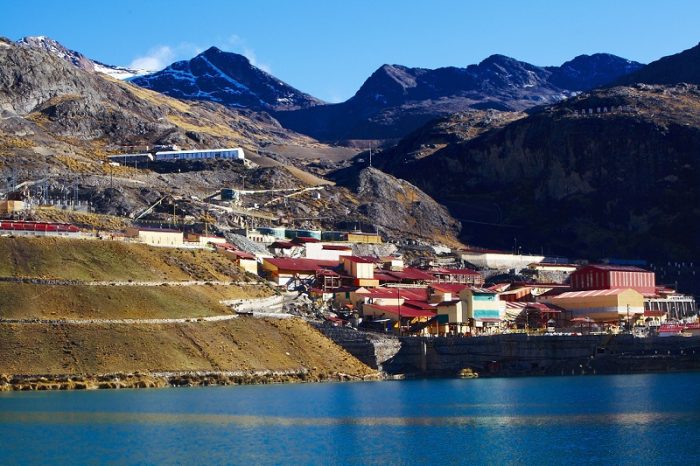 Compañía minera peruana se encamina a segundo descenso a basura