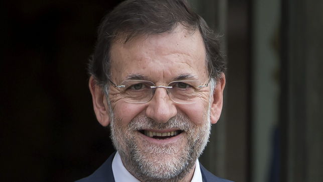 Rajoy no logra formar gobierno en España, pero no renuncia a su investidura