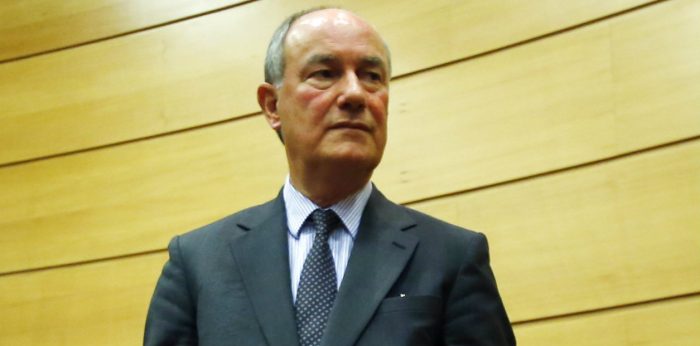 Enrique Barros, nuevo presidente del CEP, defendió a Don Pollo por colusión y su estudio lleva causa de SMU