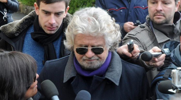 La mafia napolitana salpica al partido de Beppe Grillo