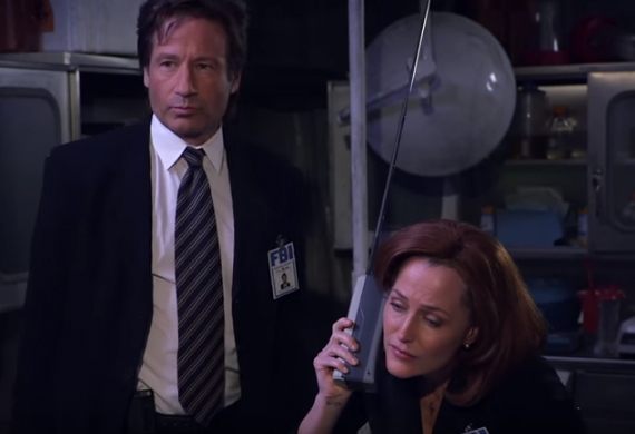 [Video] ¡Ya no son los noventa!: Mulder y Scully se enfrentan al siglo XXI