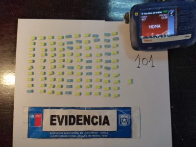 Aduanas detecta pastillas de  éxtasis con forma de “Minions”  y metanfetamina en Aeropuerto de Santiago