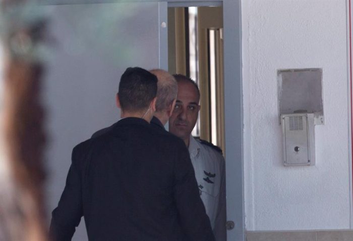 Ehud Olmert se convierte en el primer exjefe del Gobierno israelí en prisión