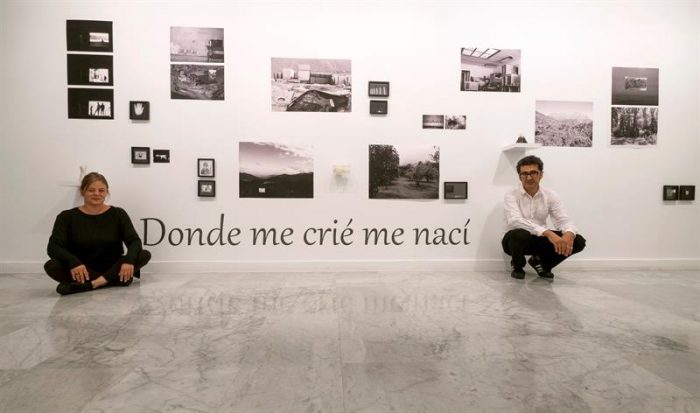 Artista «Coco» González: En Chile, con la democracia, «se nos olvidó de dónde veníamos»