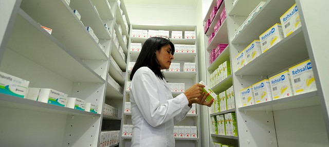 Farmacias Populares enfrentan primer obstáculo: laboratorios les cobran precios más caros en relación con las cadenas