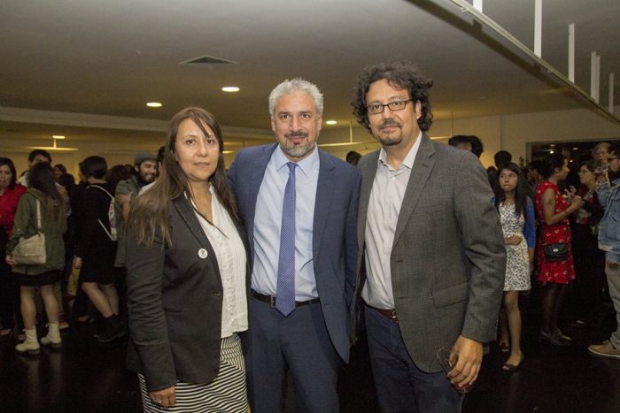 Descentralización: Ministro Ottone anuncia en Ficil Biobío que premios Sienna 2016 se harán en Concepción