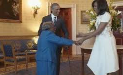 [Video] Abuelita de 106 años cumple su sueño, conoce la Casa Blanca y es recibida por el propio Barack Obama
