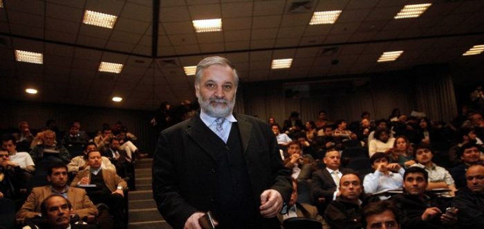Bitrán es el único funcionario de gobierno que sale a enfrentar a Ponce Lerou: “No estoy disponible para ninguna negociación con sus intermediarios o lobbystas”