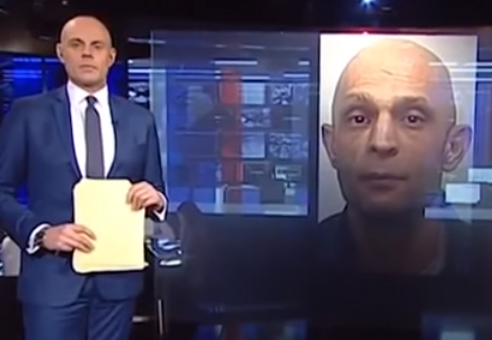 [Video] Presentador de noticias descubre que tiene un gemelo malvado