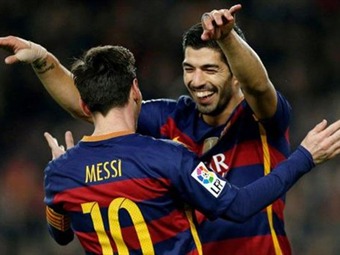 [Video] La asistencia de penal de Messi a Suárez en la goleada del Barcelona