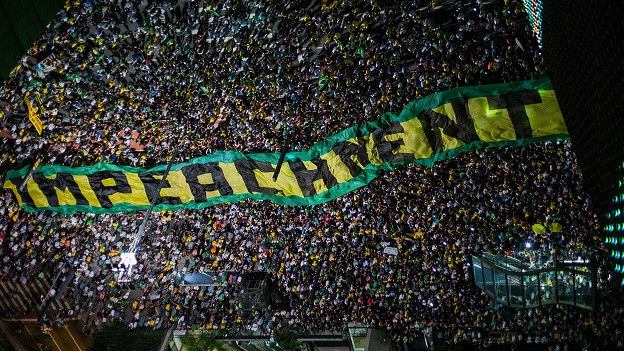 El Tribunal Supremo ya empezó a definir las reglas del juego para el juicio político –impeachment– que pondrá la continuidad de la mandataria en manos del congreso brasileño. 