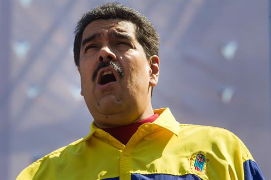 Maduro reitera que no renunciará a su mandato