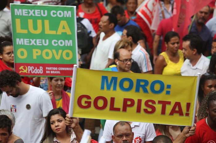 Guerra entre el Gobierno y la Justicia alimenta caos político en Brasil