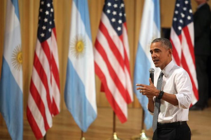 Obama evita definiciones sobre rol de Estados Unidos en dictadura argentina