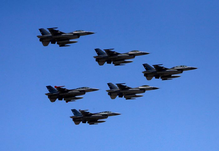 [FOTOS] Con desfile terrestre y aéreo la FACh celebró su 86 aniversario