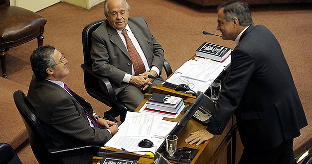 Reforma Laboral: RN buscan apoyo de senadores DC para «resguardar a la pequeña y mediana empresa»