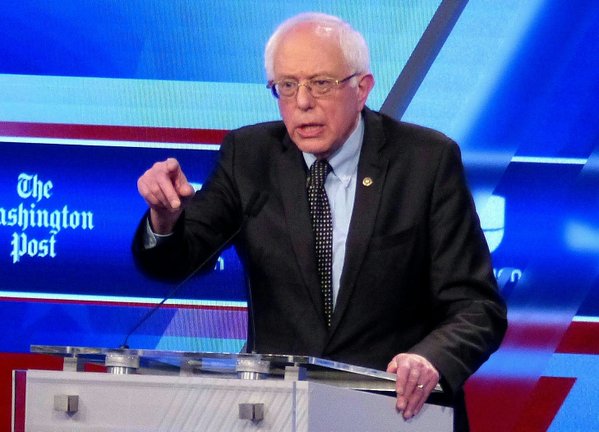 Bernie Sanders en el debate demócrata: “EE.UU. ha derrocado Gobiernos por todo el mundo, en Chile, Guatemala e Irán”