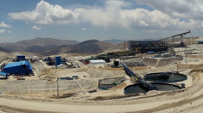 Para el gigante chino MMG, los precios de los activos mineros deben bajar aún más