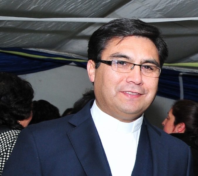 Papa nombra a Blanco Martínez obispo de Calama