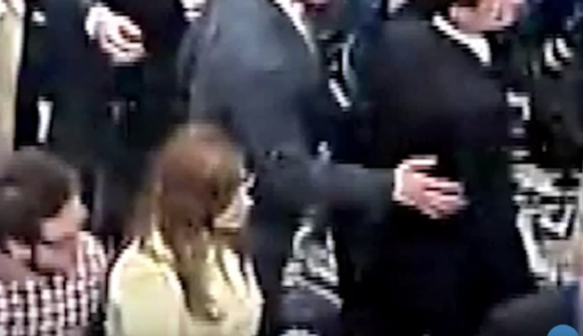 [Video] Detienen a jefe de campaña de Donald Trump por agredir a una periodista
